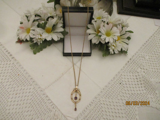 Edwardian style pink stone pendant.