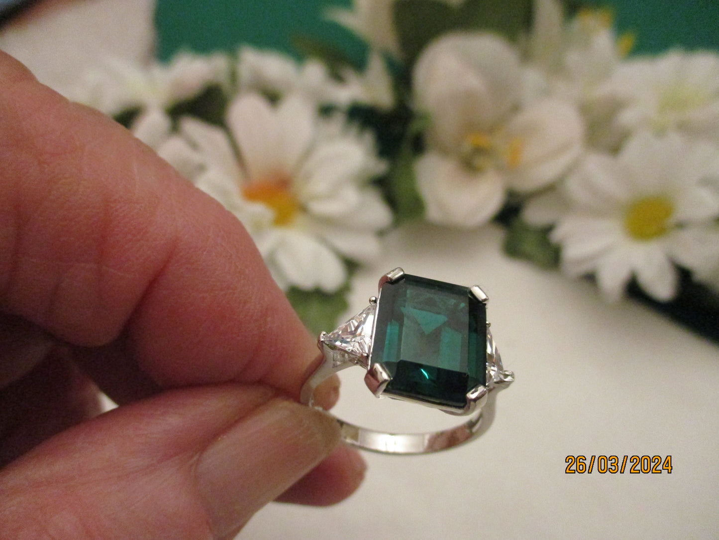 Emerald Green Silver Ring.